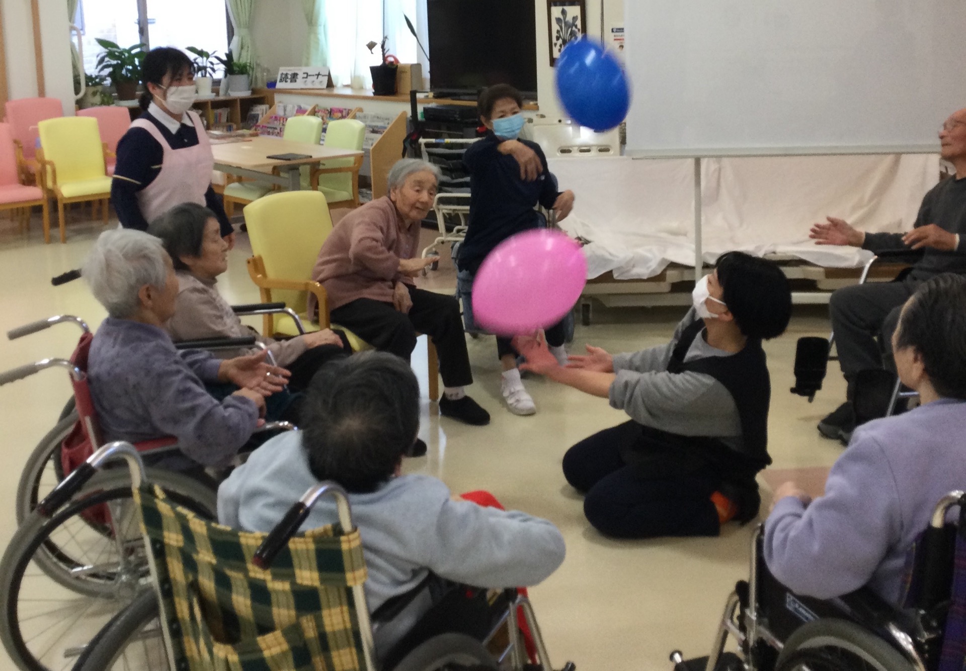 風船バレーレクリエーション